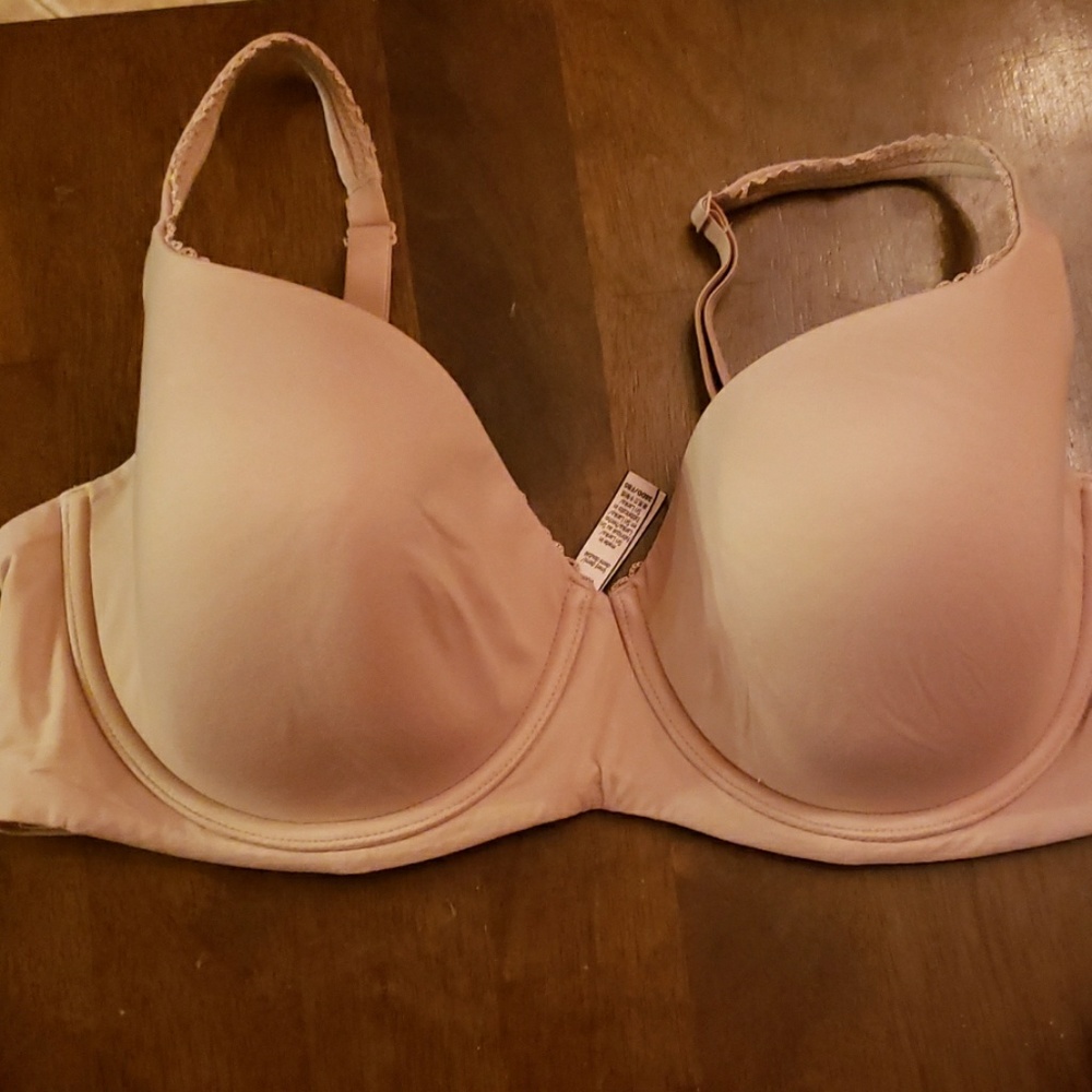38DD Victoria's Secret Bra